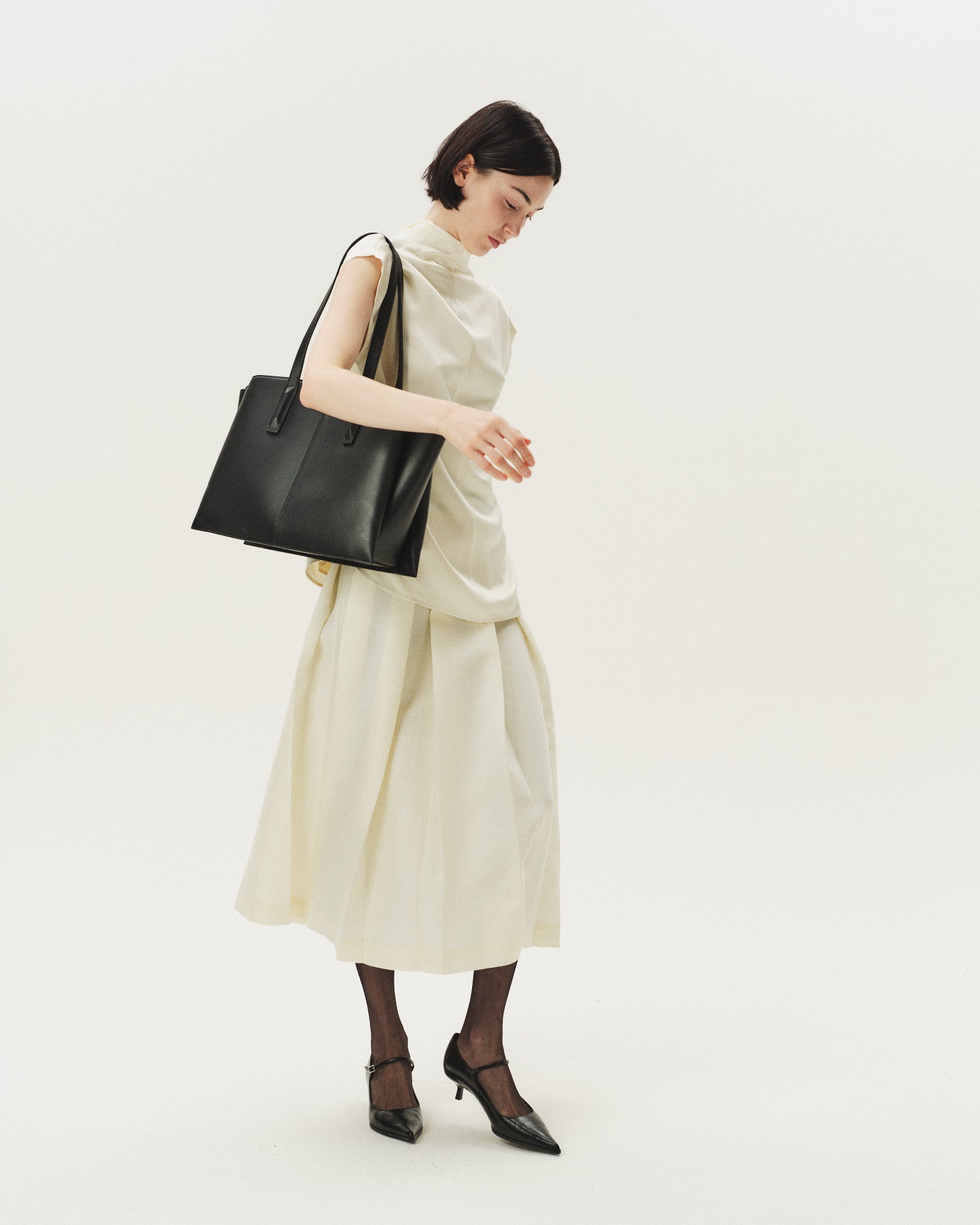 The Essential Tote - Latte
